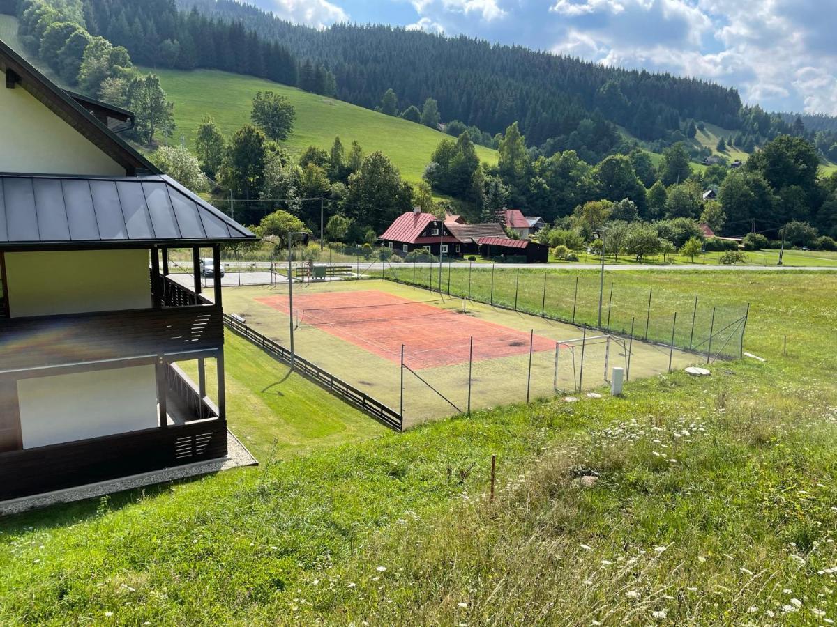 Apartmany Neta Velke Karlovice, Polansky Dvur Экстерьер фото